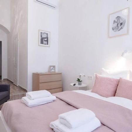 Brand New Studio With Aircon In The Center بودابست المظهر الخارجي الصورة